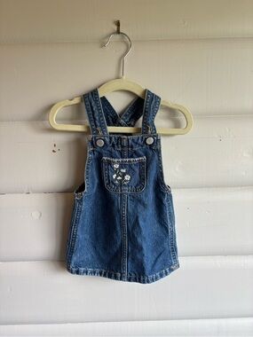 3/$25 Old Navy Baby Girl Denim Overall Jumper Dress Embroidered Daisies 3-6M